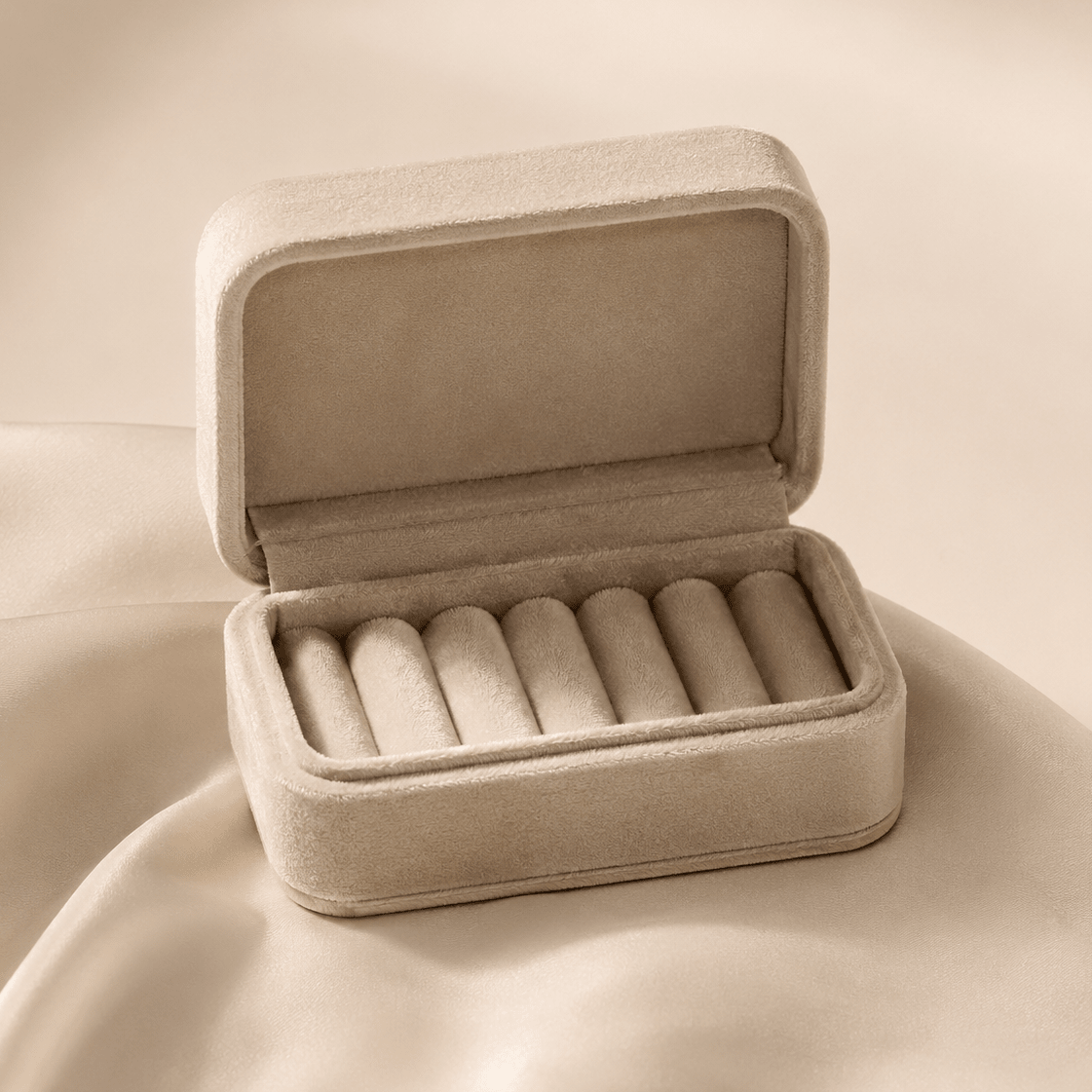 Luxury Ring Travel Box - Luxe Emporium x