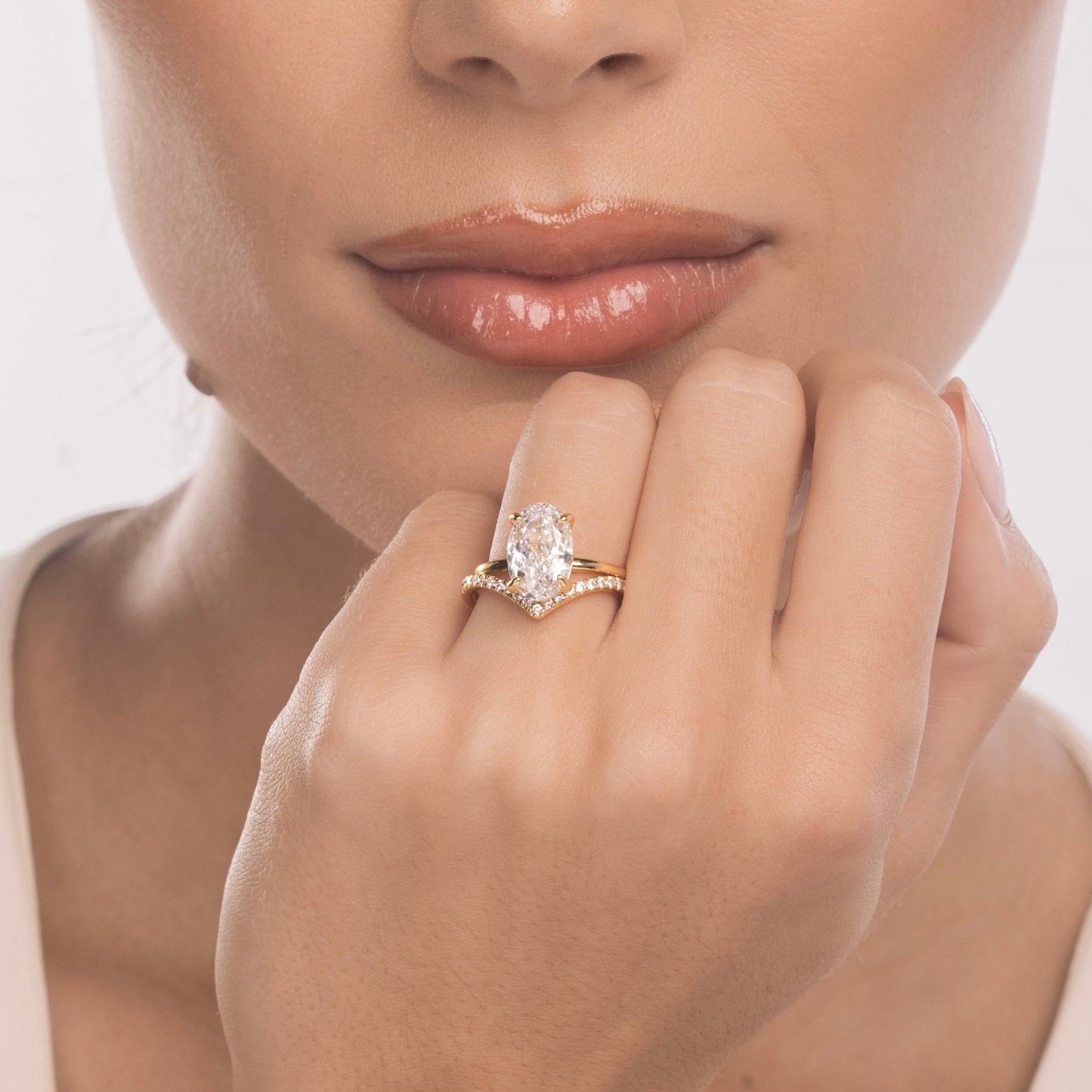 Gold Plain Band Solitaire Ring - Luxe Emporium x