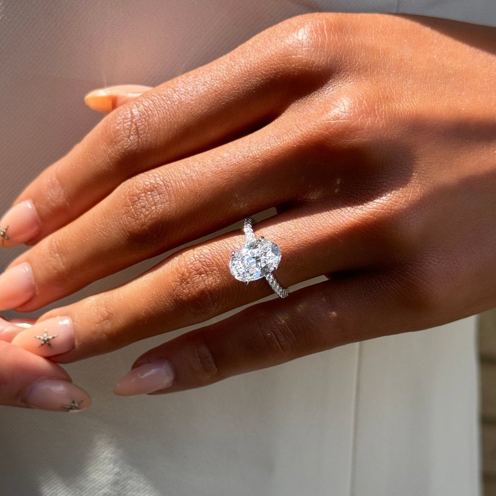 Sterling Silver 4.5ct Solitaire Ring - Luxe Emporium x