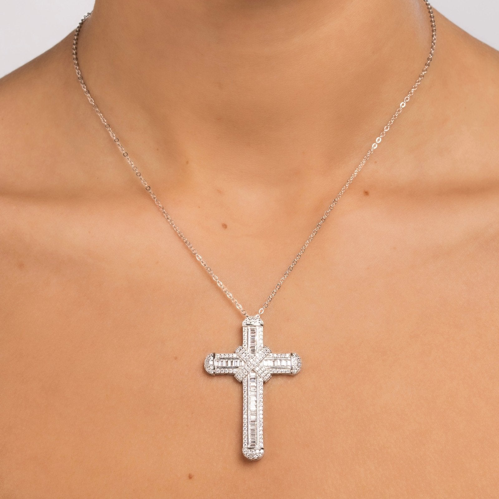 Sterling Silver Large Luxe Cross Pendant Necklace - Luxe Emporium x