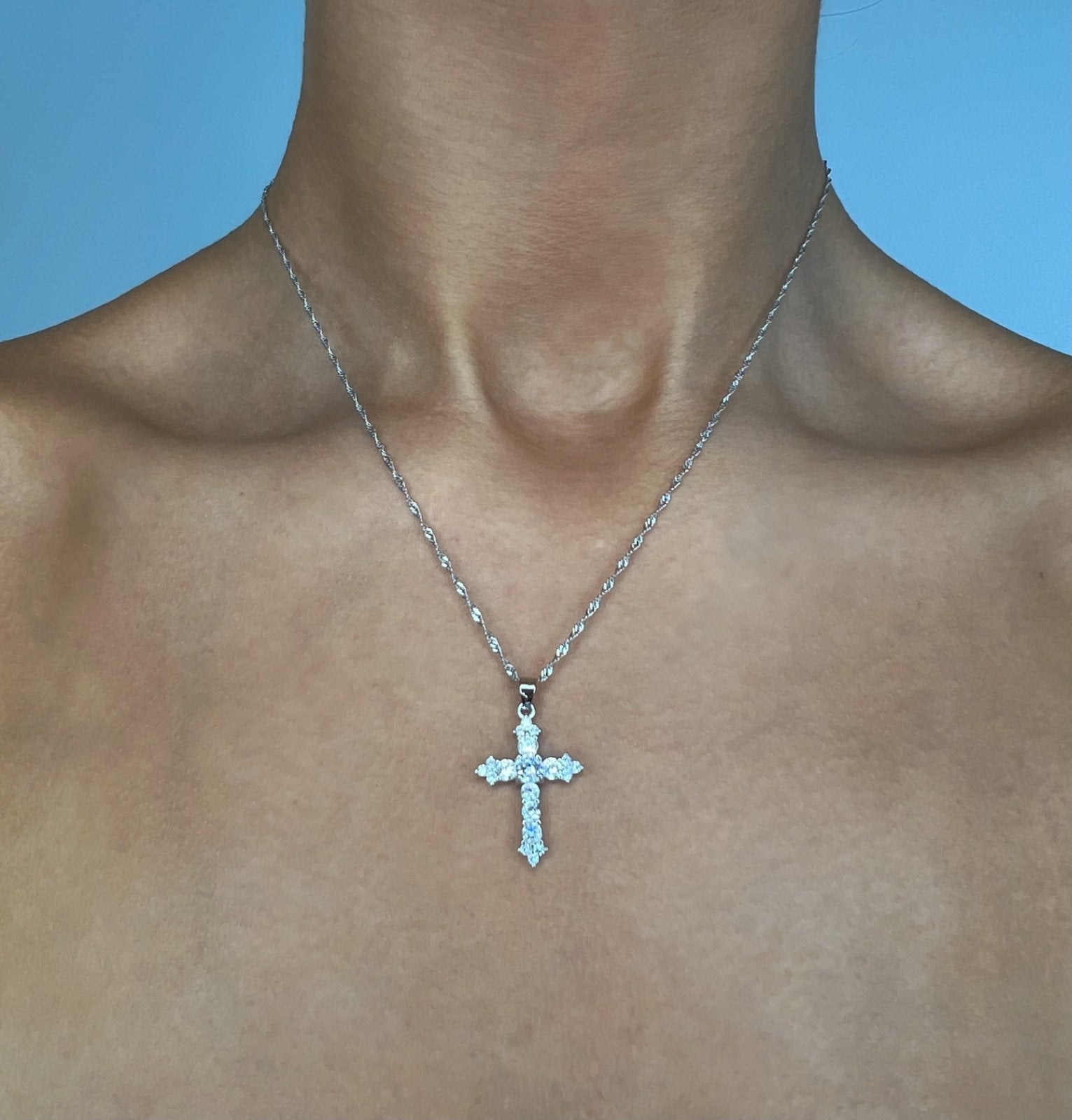 Sterling Silver Alya Cross Necklace - Luxe Emporium x