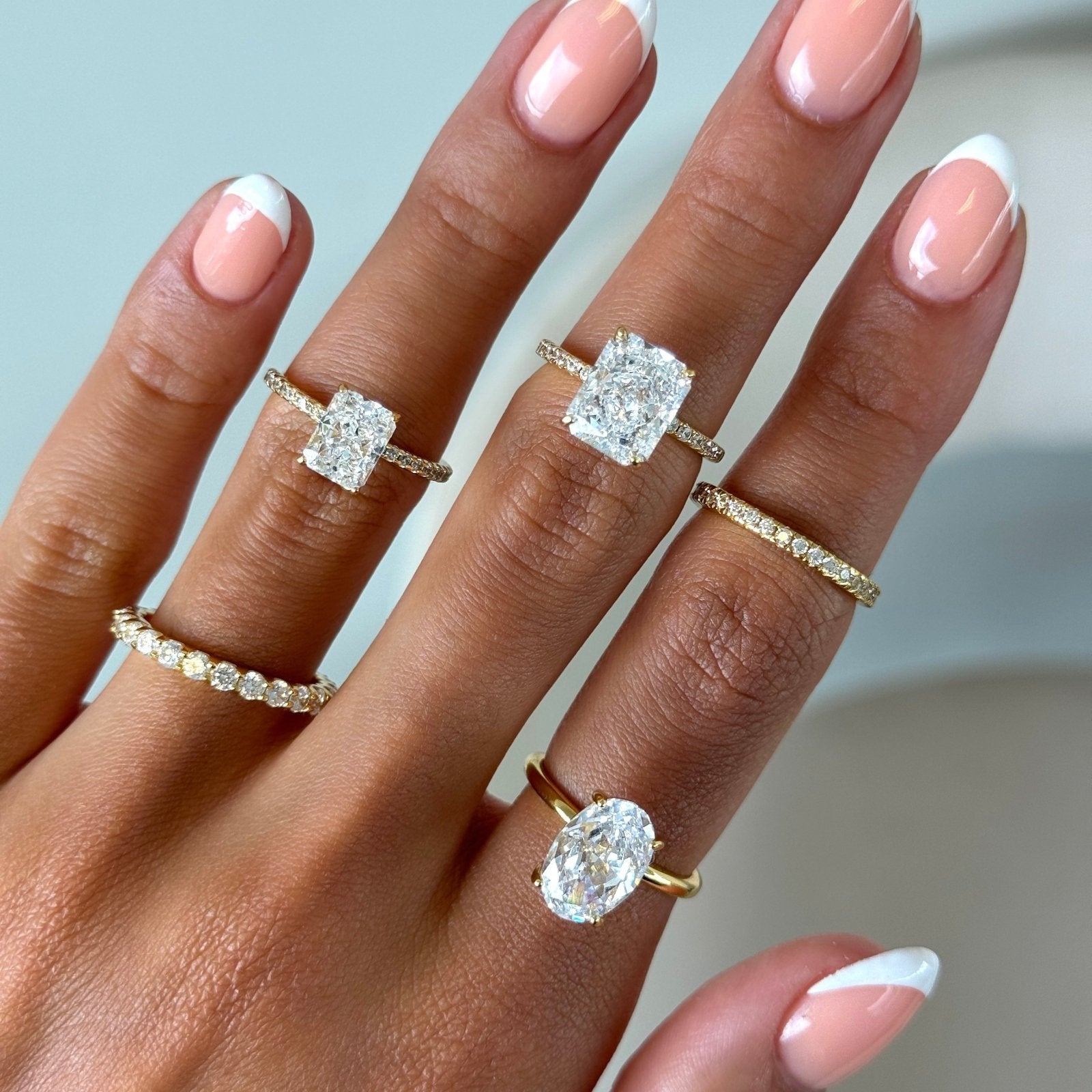 Gold Plain Band Solitaire Ring - Luxe Emporium x