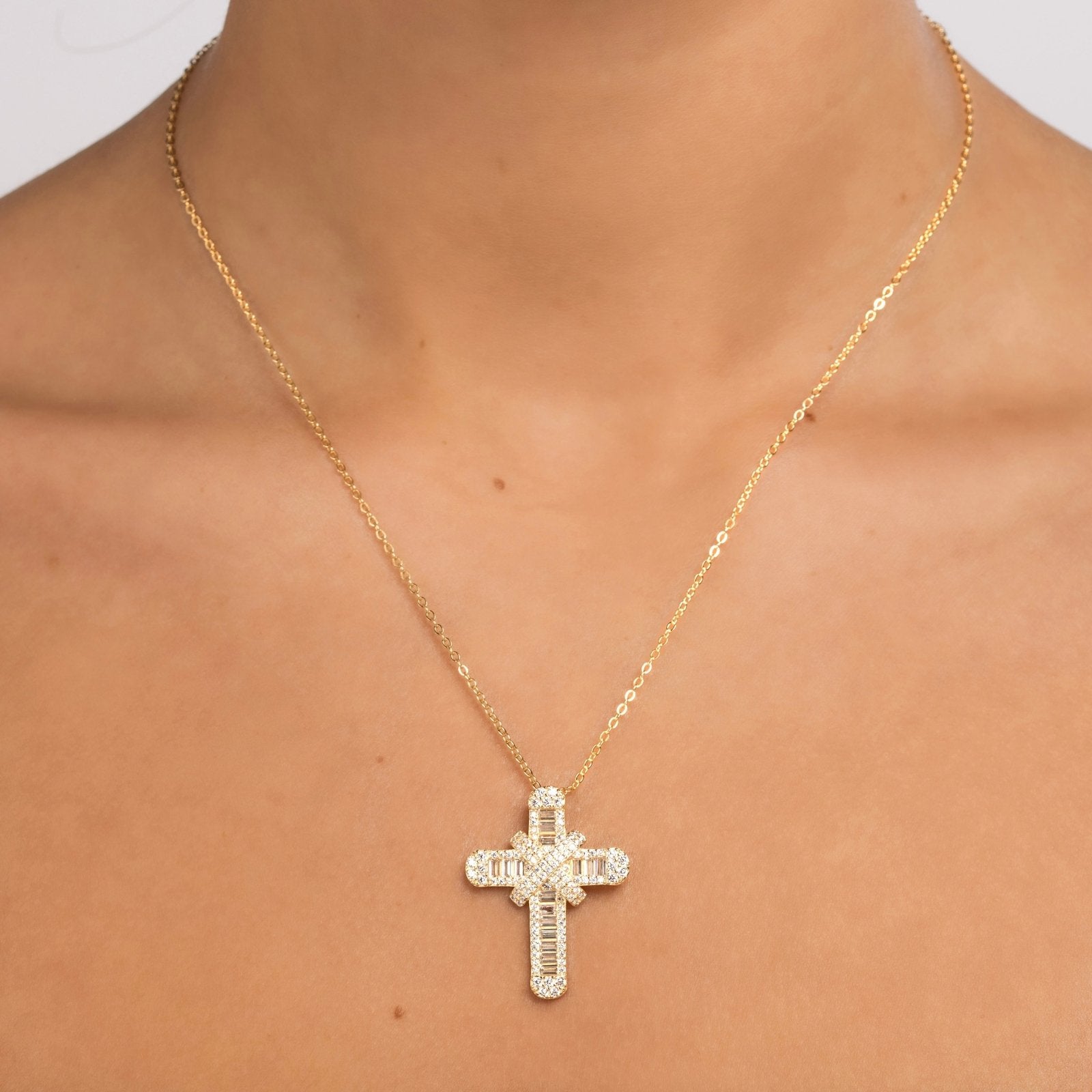 Gold Baguette Cross Pendant Necklace - Luxe Emporium x