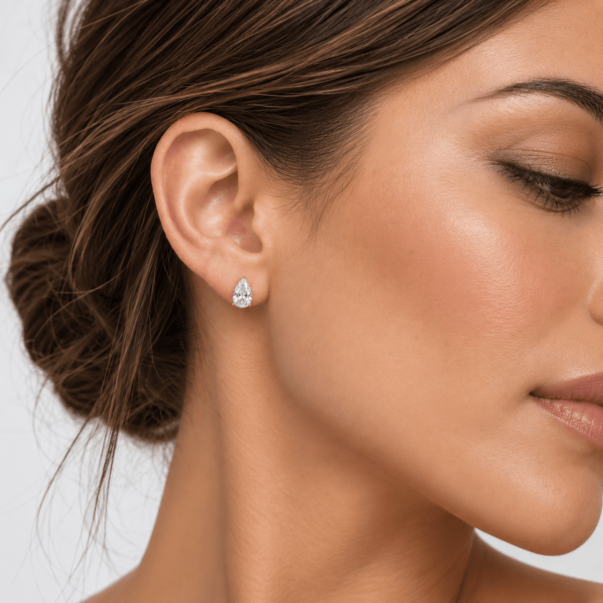 Gold Alessia Pear Stud Earrings - Luxe Emporium x