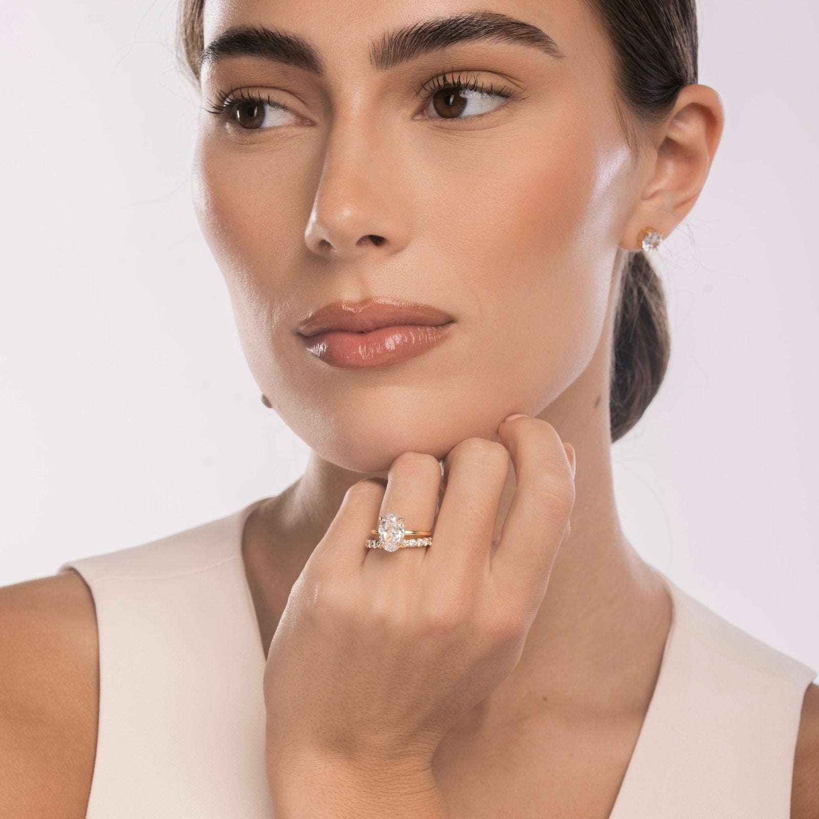 Gold Plain Band Solitaire x Aurelia Wedding Set - Luxe Emporium x