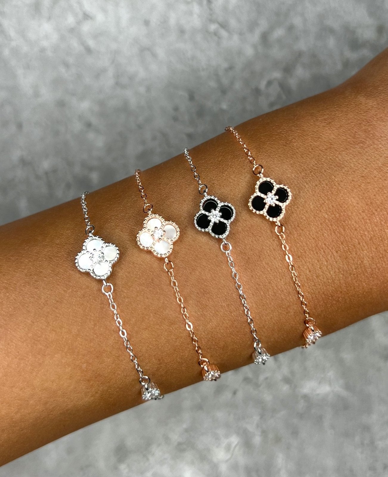 Rose Gold White Clover Bracelet