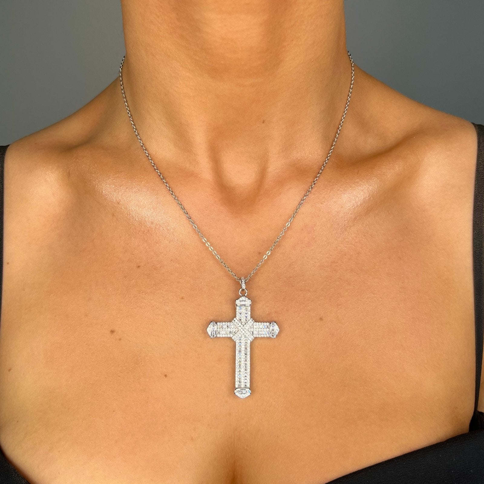 Sterling Silver Structured Large Cross Necklace - Luxe Emporium x