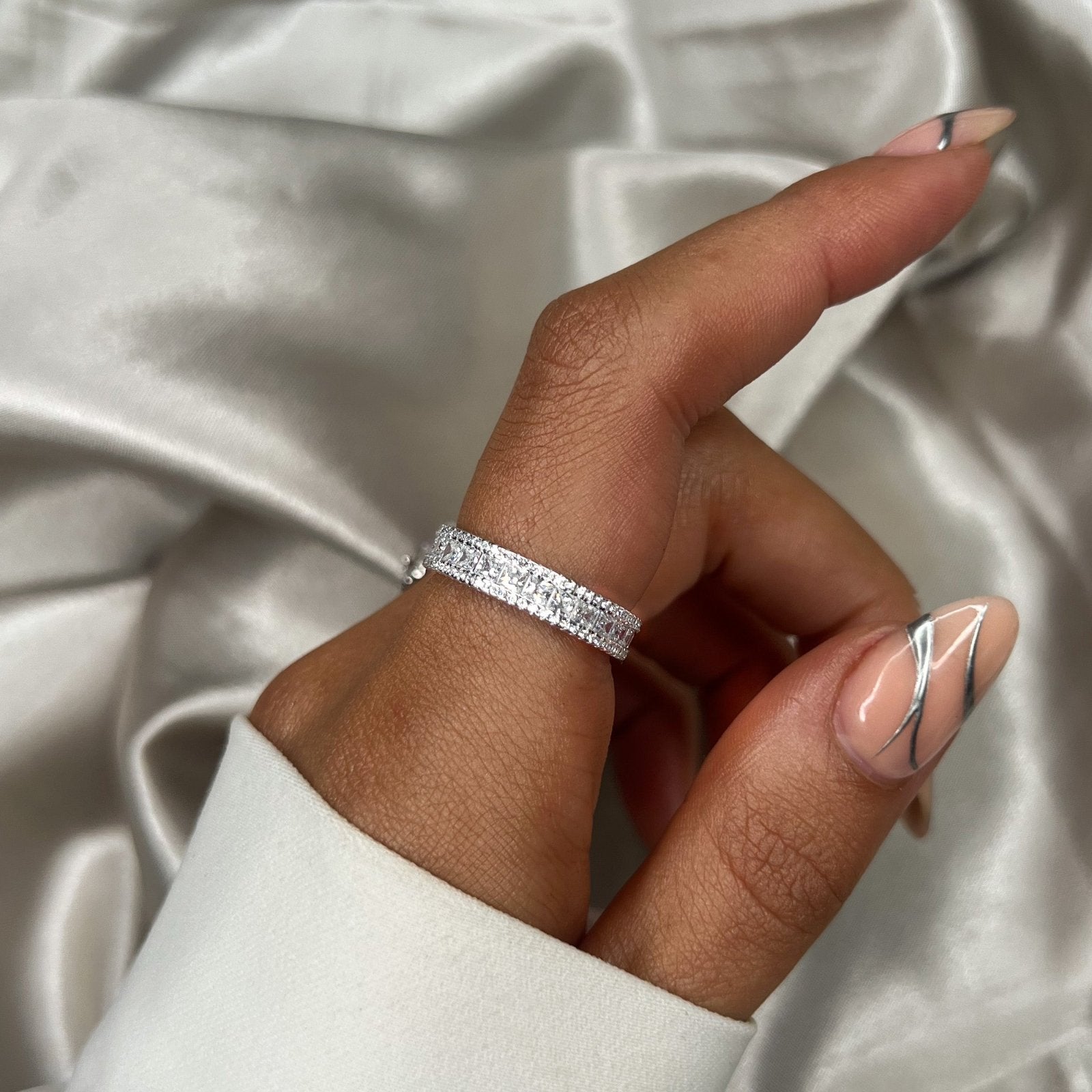 Sterling Silver Lumen Ring - Luxe Emporium x